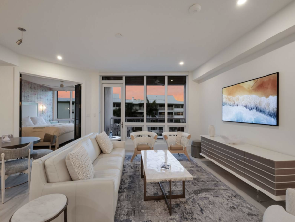Spectacular Two Bedroom Vacation Condo in Siesta Key